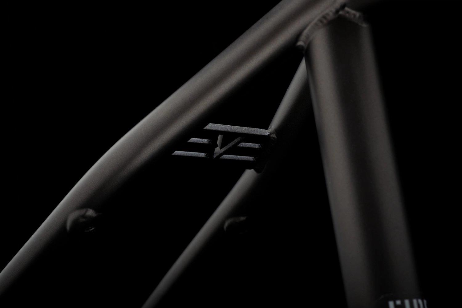 Cadre VERDE Fides Matte Grey Sign Matt Cordova – Image 7