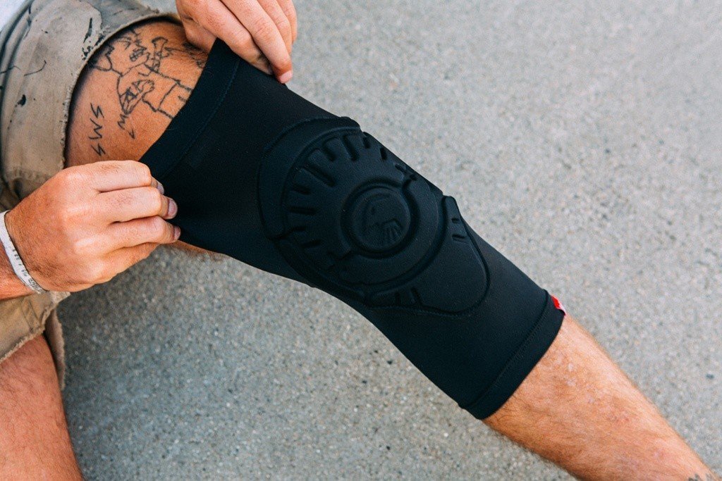 Genouillères Shadow Invisa-Lite – Noir, Taille XL, Respirantes (The Shadow Conspiracy)