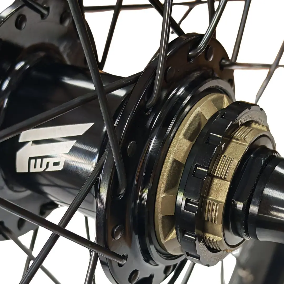 Roue Arriere FORWARD Joyride V.3 Pro Disk / Brake 20" x 1.75" – Image 2