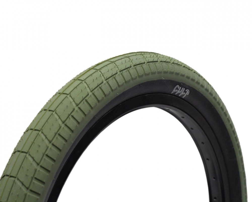 plast-cult-dehart-tread-olive-green-black-wall